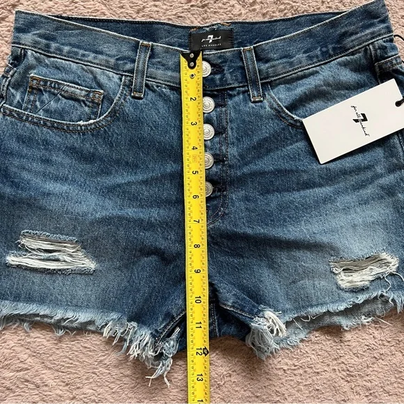 NWT 7 for all Mankind Monroe Cutoff Shorts Women’s Size 28